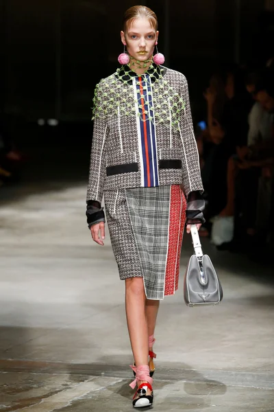 Look 6